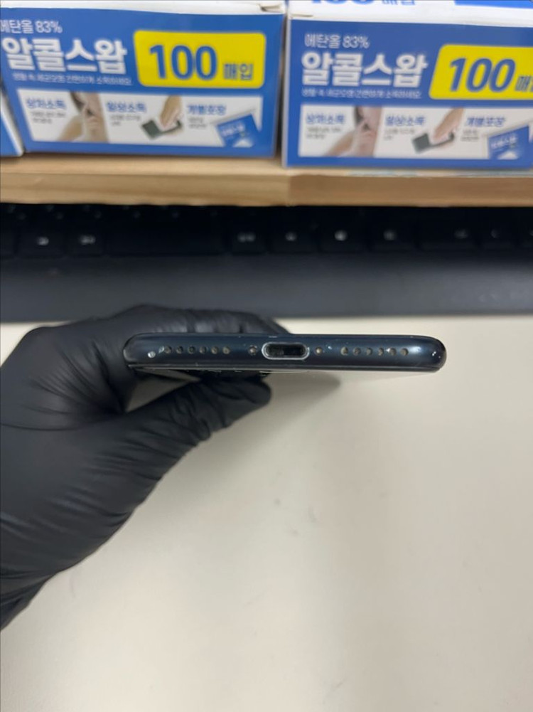 아이폰Se3 64G 미드나이트 S급--3