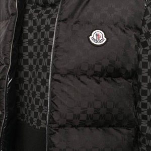 공홈정품인증상태) 백화점 매장판 몽클레어 kita gilet 모노그램 구스 패딩베스트 3사이즈