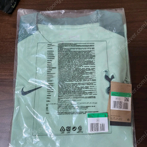 24/25 토트넘 트레이닝 셔츠 팝니다