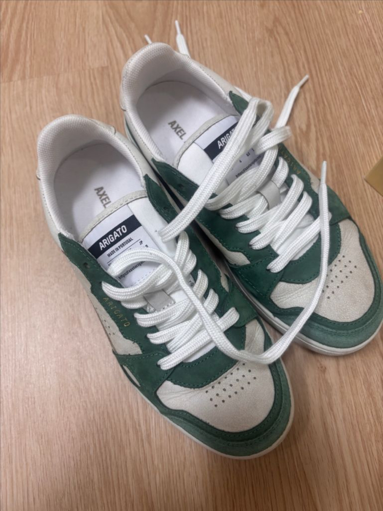 악셀 아리가토 스니커즈 이미지