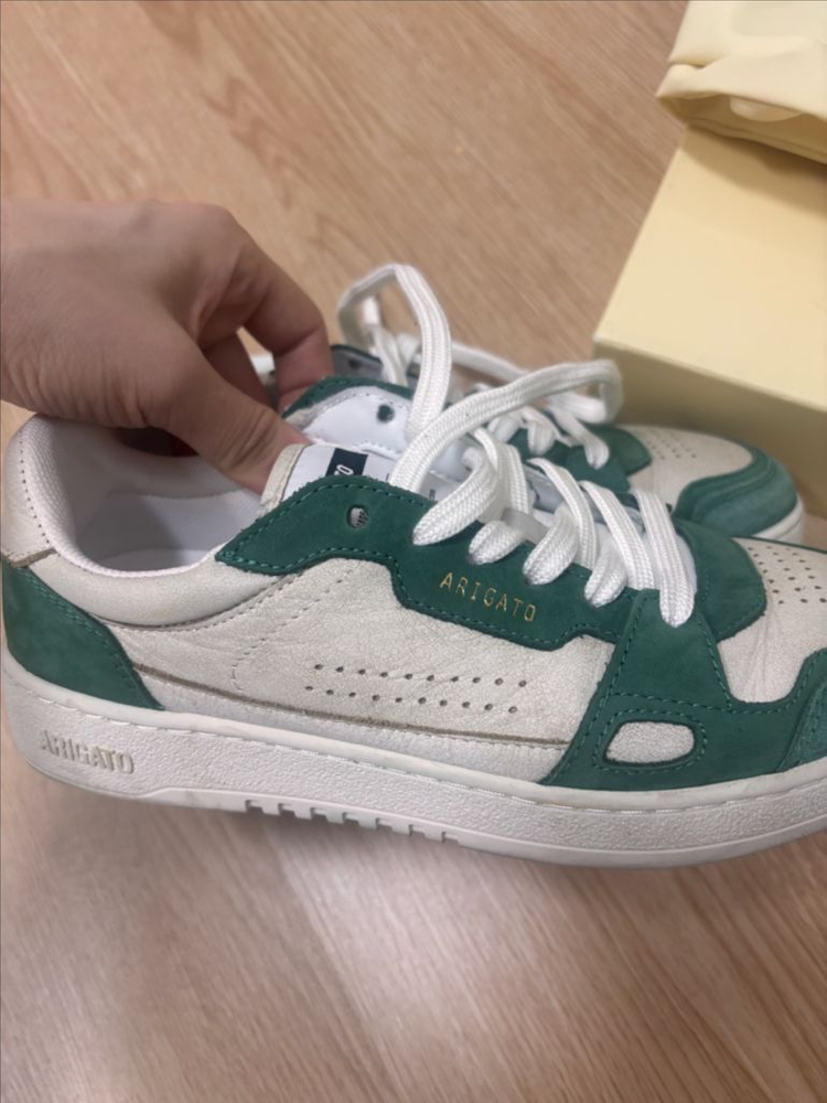 악셀 아리가토 스니커즈 이미지