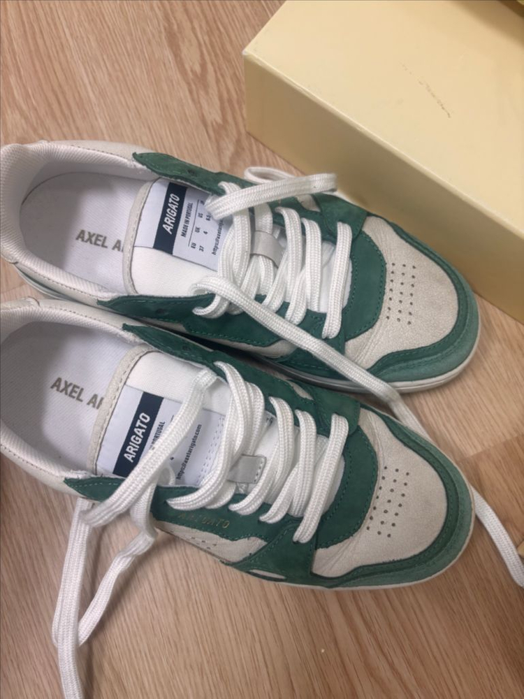 악셀 아리가토 스니커즈 이미지