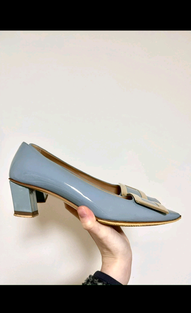 로저비비에 펌프스--1