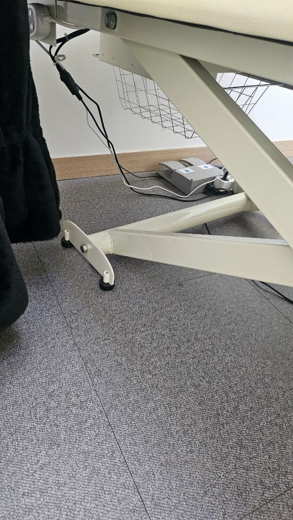 에스테틱 미용샵 마사지샵 메디컬 침대 이미지