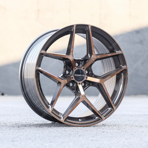 지가토 ZS-04 19인치 휠 구합니다 이미지