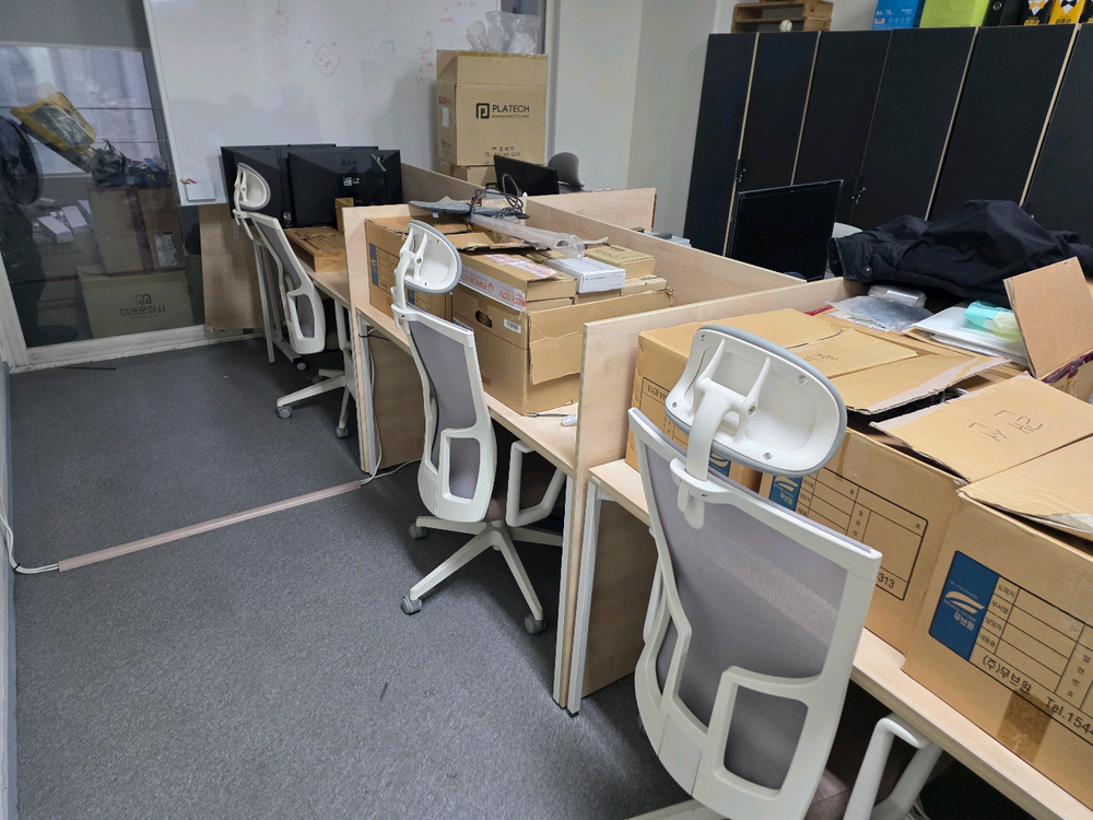 데스커 5단서류장 6개판매합니다.--7