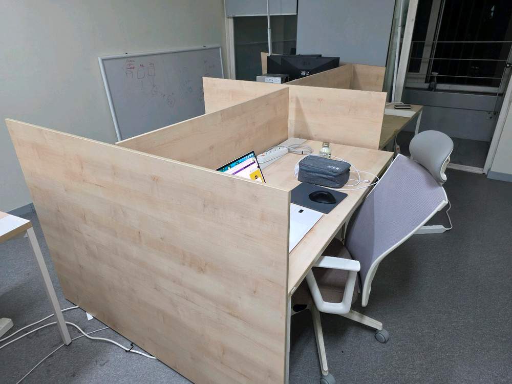 데스커 5단서류장 6개판매합니다.--9