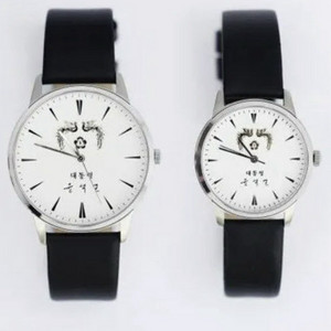 이재명대통령 시계 셋트 구매 이미지