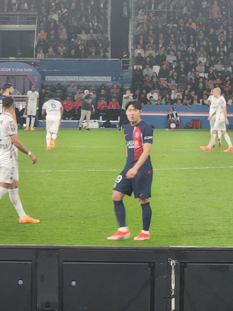 [새상품]파리현지구매 파리 생제르망 비니 블랙--2