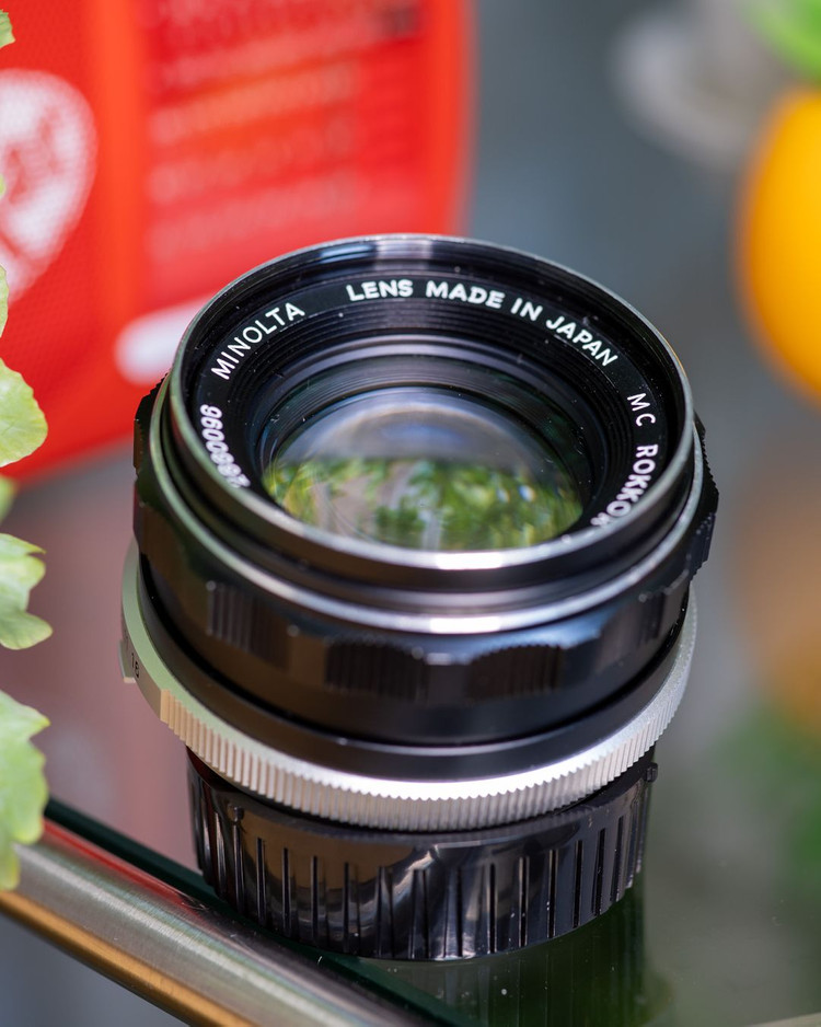 미놀타 55mm f1.7 렌즈 이미지