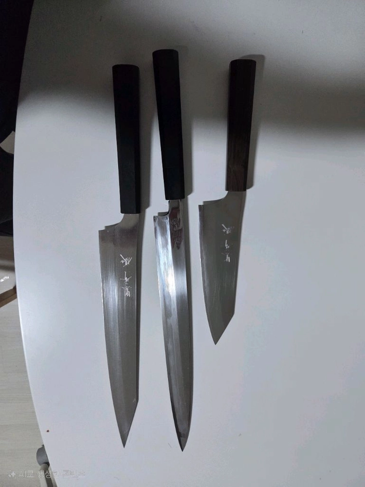 일본 명품 칼 팝니다. ( 쿠로사키 ,초심) - 안심되는 중고거래