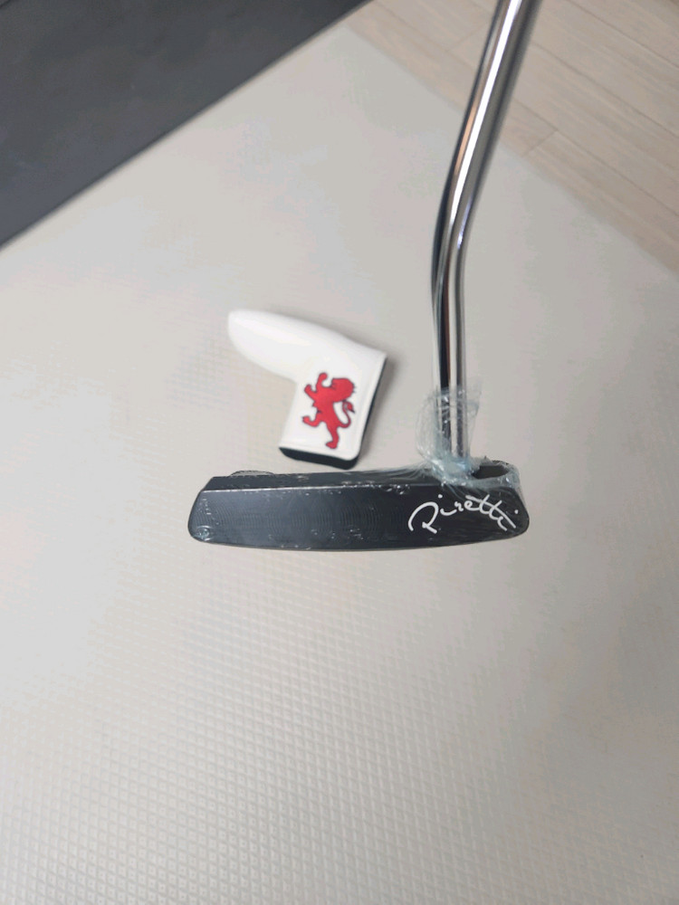 (미사용 신품) 피레티 303SS 미드나잇 블랙 리미니 퍼터--4