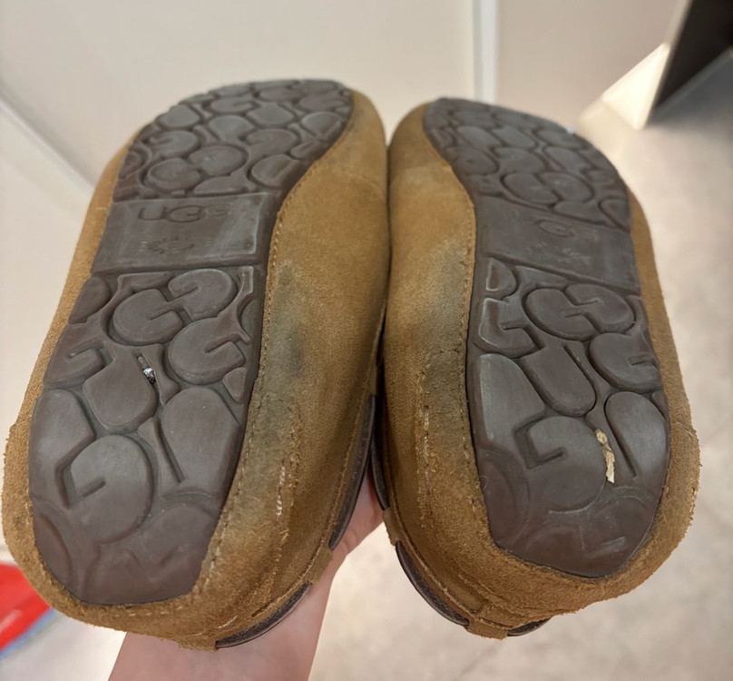 어그 다코타플러프39--5