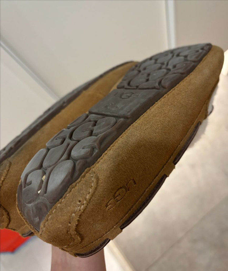 어그 다코타플러프39--6