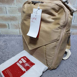 택부착 168,000원 UNC 정품 백팩