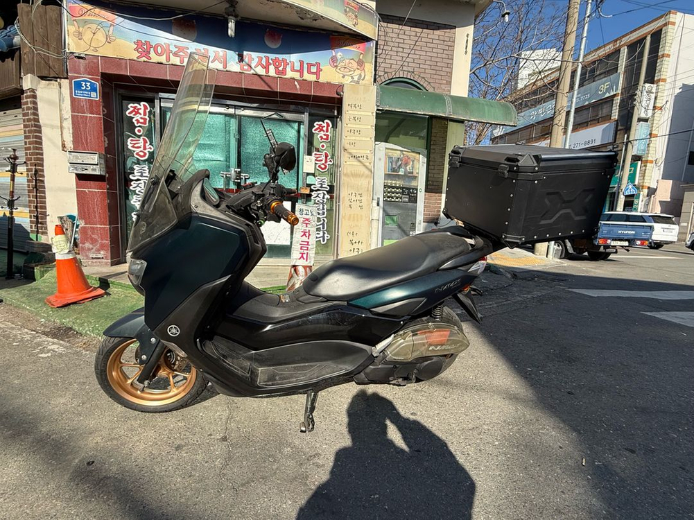 nmax155 23년식 팔아요 이미지