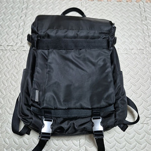 만다리나덕 노마드 남성 백팩