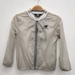 뉴발란스 키즈 바람막이(140사이즈)