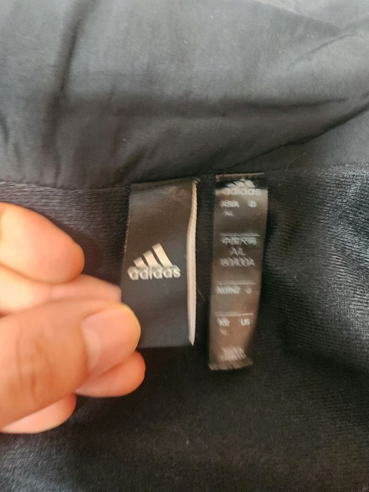 아디다스 우븐 바람막이 자켓 팝니다--8