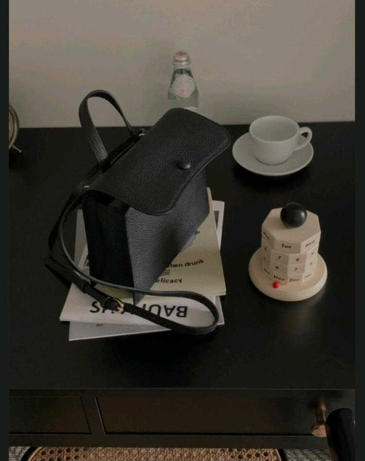 봉긋 그레이스 페블백 블랙 새상품--2