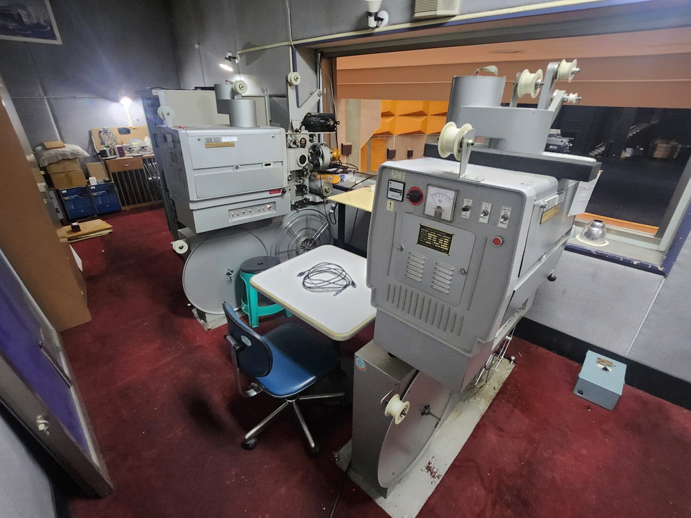 35미리, 16미리 겸용 필름 영사기(2대) 극장용 비전시스템 VXH-4000 pull set--1