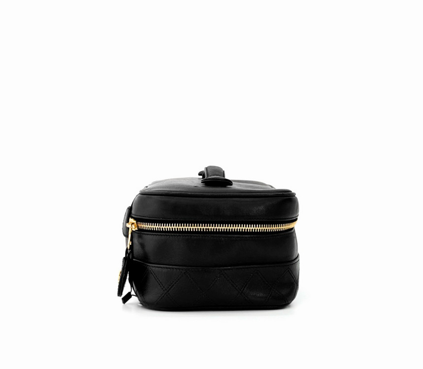 샤넬 여성 CC로고 베니티 구형 메이크업 파우치 토트백 금장 블랙 이미지