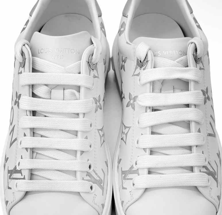 [37.5] 루이비통 여성 타임아웃 모노그램 로우탑 스니커즈 화이트 실버--7