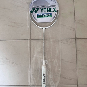 요넥스 나노플레어 넥스테이지 배드민턴 라켓 팝니다