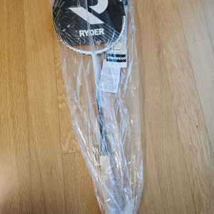 라이터 팬텀라이트프로 배드민턴 라켓 팝니다