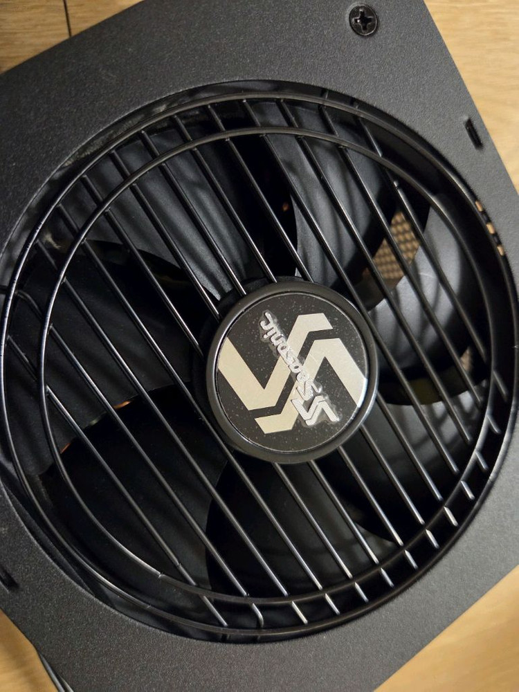 시소닉 FOCUS GOLD GM-850 모듈러 850w 파워(AS 2028년)--1