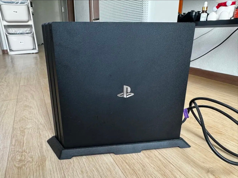 PS4 Pro 2TB테라 CUH-7218C 블랙 플스4 프로 + 스탠드--1