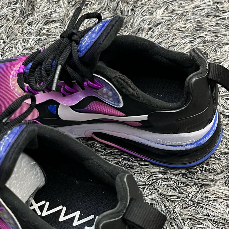 나이키 에어맥스 270 리액트 SE (235) 이미지