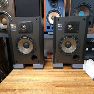 JBL J216 PRO 스피커 판매합니다 (음질 보장/상태 양호)