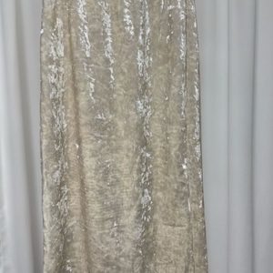 [새상품] 아이보리 벨벳 롱 스커트