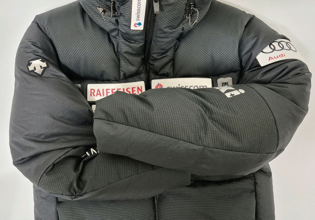 (100) 데상트 엑스퍼트 아우디 우모복 대장급 패딩 히말라야 구스 다운 아이더--1