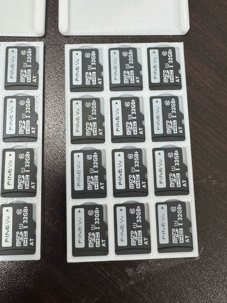마이크로 SD카드 32기가 12개 케이스 포함--1