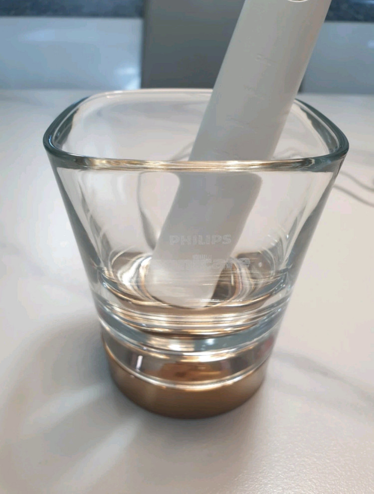 필립스 소니케어(PHILIPS sonicare) 전동 칫솔 판매합니다.--4