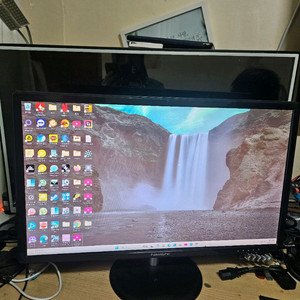 Newsync 24DP 144hz Plus 24인치 모니터 이미지