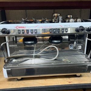 중고커피머신 라심발리m23업 팝니다