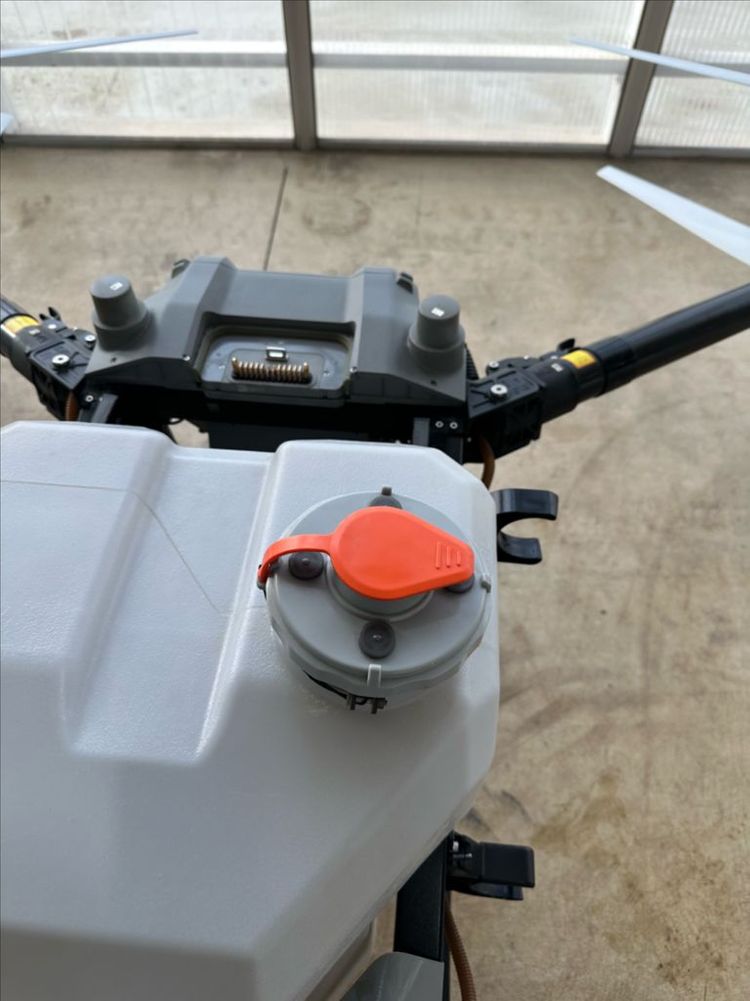 농업용 드론 DJI T50 중고 판매 합니다.--9