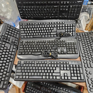 [부품용/정크] 사무용 키보드 10여 개 몽땅 일괄 처분 (로지텍, 삼성, HP 등)