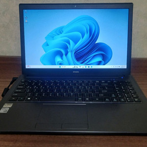 15.6인지 FHD 외장그래픽 i5 한성노트북.