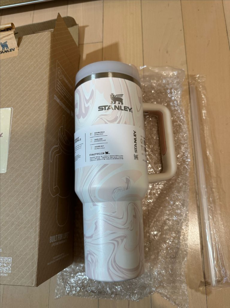 스탠리 퀜처 H2.0 화이트마블 텀블러--1