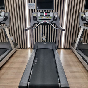 디랙스 RC7700L 클럽용 런닝머신 2대 상태 좋습니다.