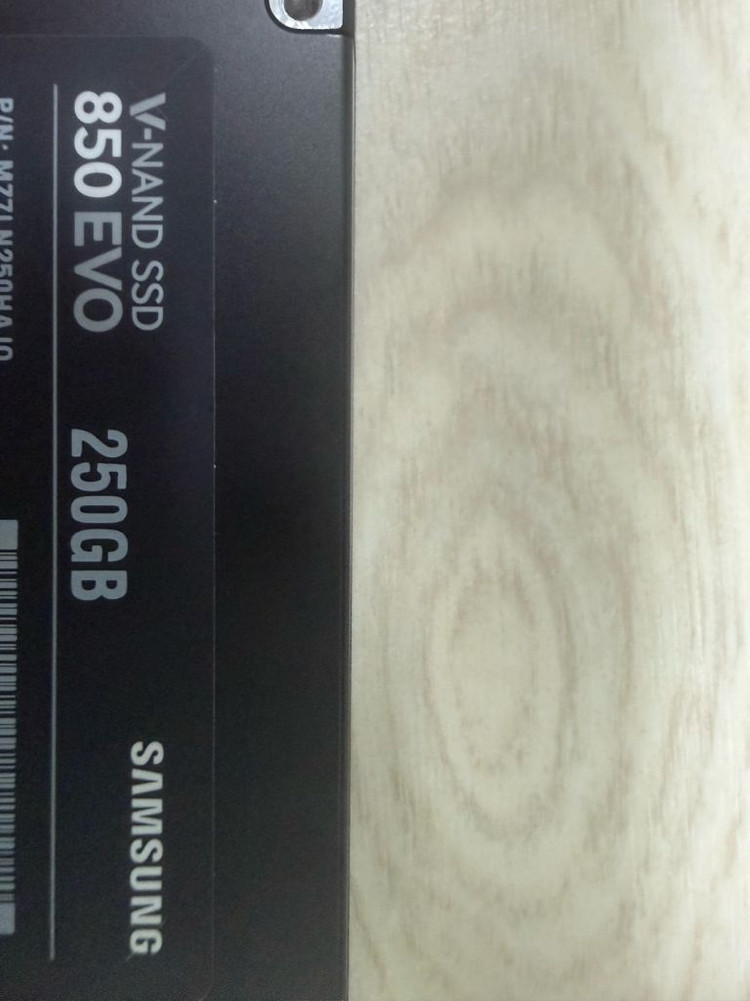 삼성 evo 850 ssd 250gb 하드디스크 팝니다--1