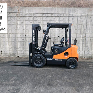 중고지게차 두산 D20S-7 디젤 2톤 3단 지게차