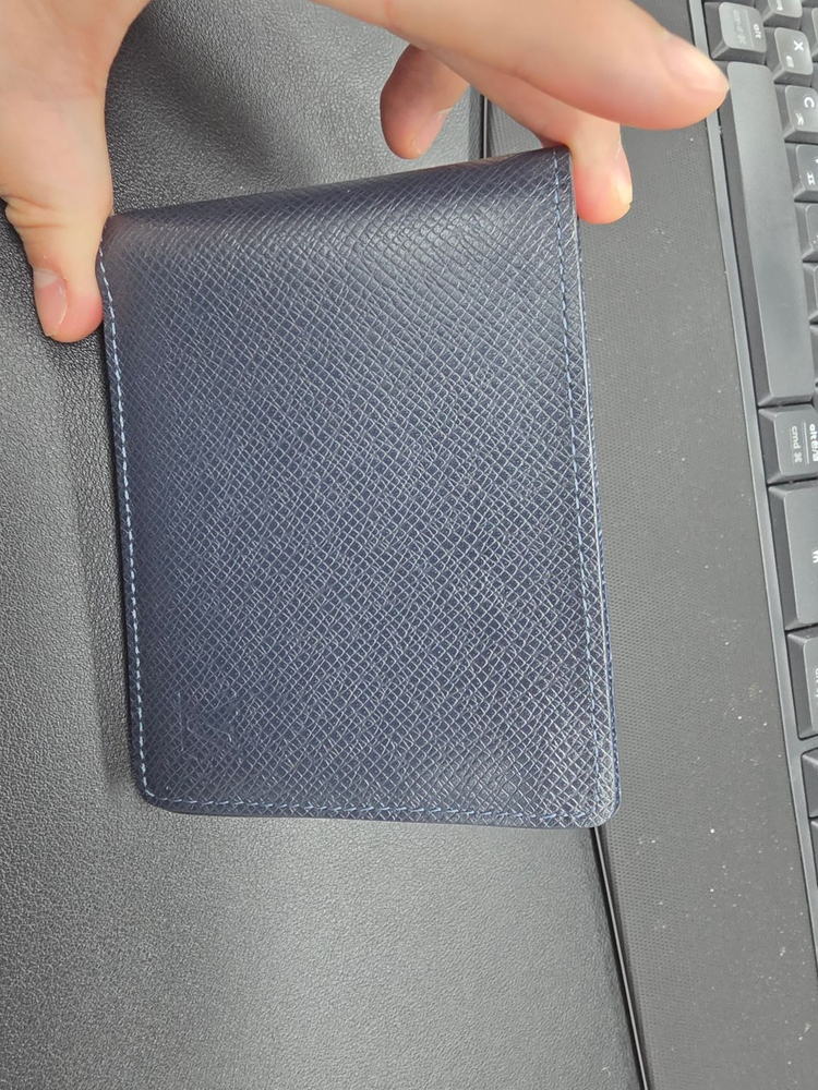 루이비통 남성 반지갑 [멀티플 윌럿] 네이비 팝니다 이미지