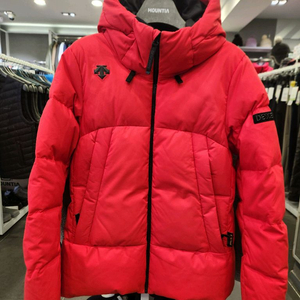 데상트 여성 패딩 점퍼