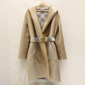 [명품다올동래] 루이비통 다미에 리버서블 후디드 랩 코트 40사이즈 1A9L0S