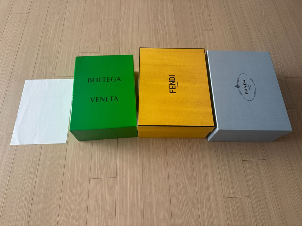 명품 쇼핑백 명품 상자 이미지